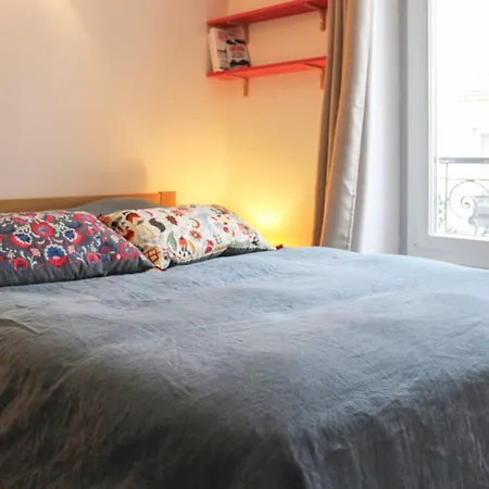 T2 With Wifi Near Station In Centre * Paris
