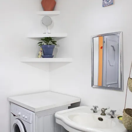 Charming Parisian Just Steps From Montmartre